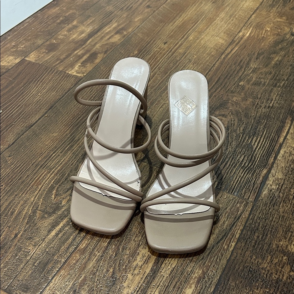 Elegant Tan Strappy Heels